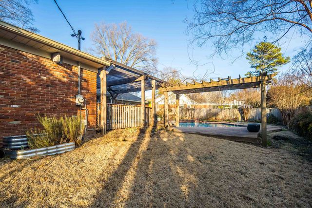 6911 BROOKSIDE CV, Germantown, TN 38138