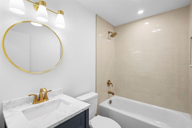 3321 MAHALIA PLACE, Orlando, FL 32805