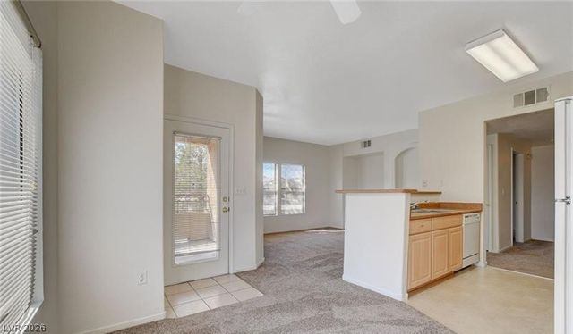 8250 North Grand Canyon Drive 2113, Las Vegas, NV 89166
