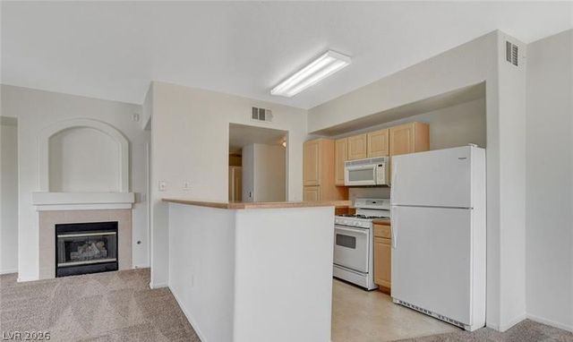 8250 North Grand Canyon Drive 2113, Las Vegas, NV 89166