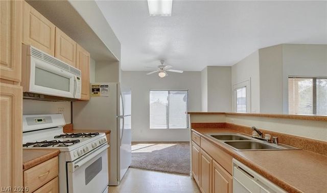 8250 North Grand Canyon Drive 2113, Las Vegas, NV 89166