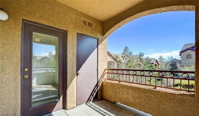 8250 North Grand Canyon Drive 2113, Las Vegas, NV 89166
