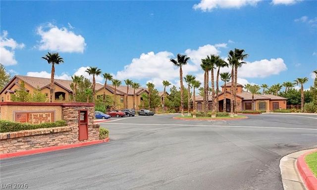 8250 North Grand Canyon Drive 2113, Las Vegas, NV 89166