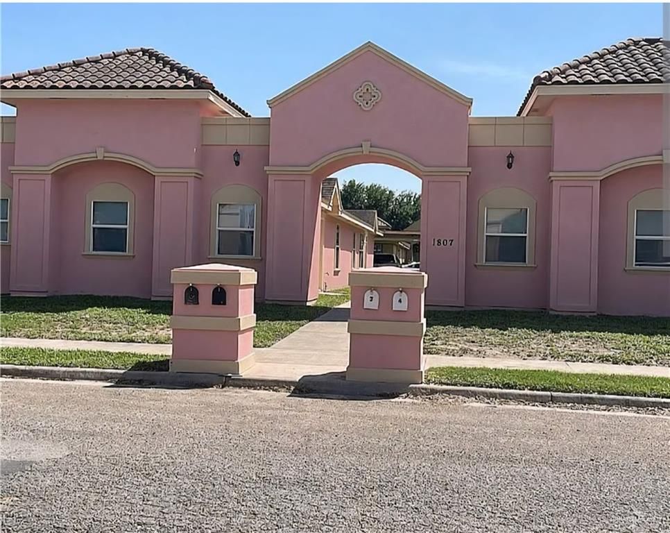 1807 W Douglas Avenue, Pharr, TX 78577
