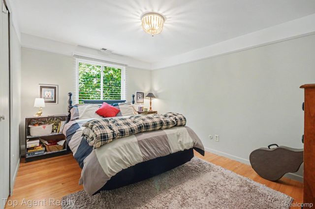 1372 New Life Lane, Rochester Hills, MI 48309