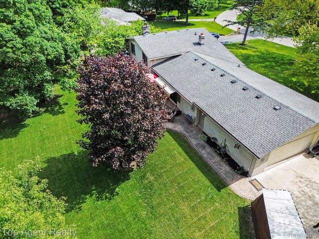 1372 New Life Lane, Rochester Hills, MI 48309
