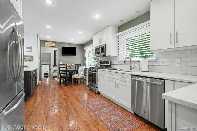 1372 New Life Lane, Rochester Hills, MI 48309