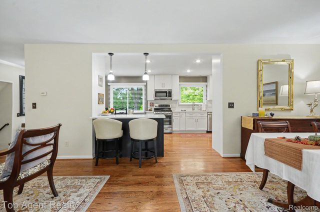 1372 New Life Lane, Rochester Hills, MI 48309