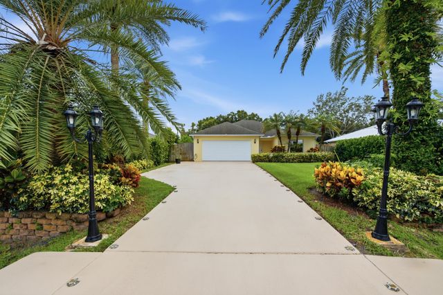 3772 SE Upper Street, Stuart, FL 34997