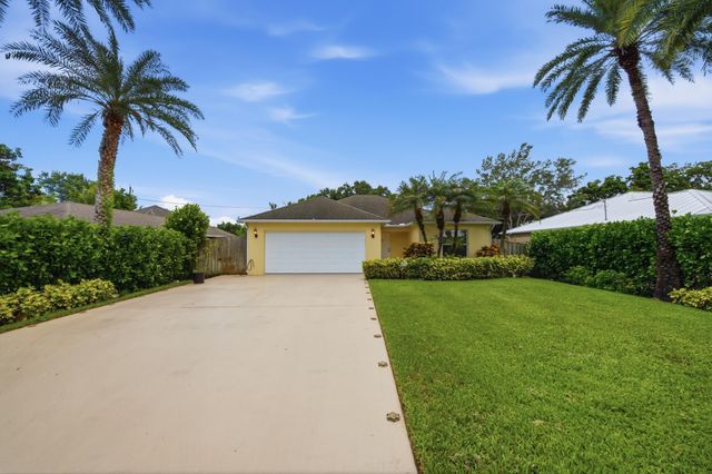 3772 SE Upper Street, Stuart, FL 34997