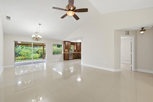 3772 SE Upper Street, Stuart, FL 34997