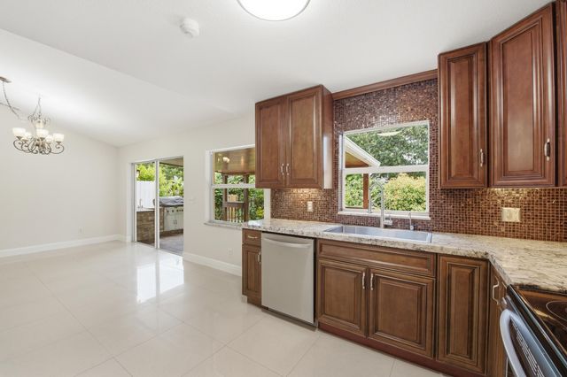 3772 SE Upper Street, Stuart, FL 34997