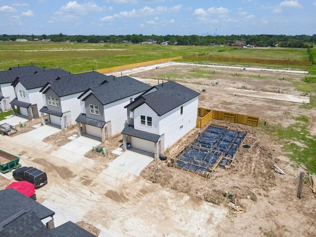 6402 Pregenero Ln, Houston, TX 77048