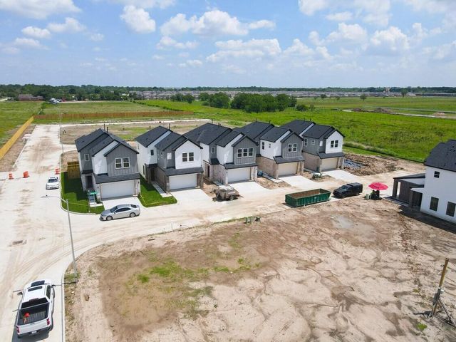 6402 Pregenero Ln, Houston, TX 77048