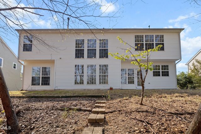 402 Sherwood Forest Place, Cary, NC 27519