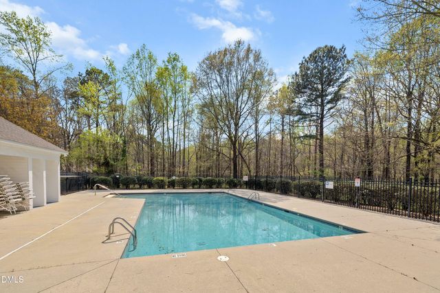 402 Sherwood Forest Place, Cary, NC 27519
