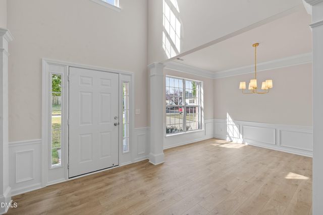 402 Sherwood Forest Place, Cary, NC 27519