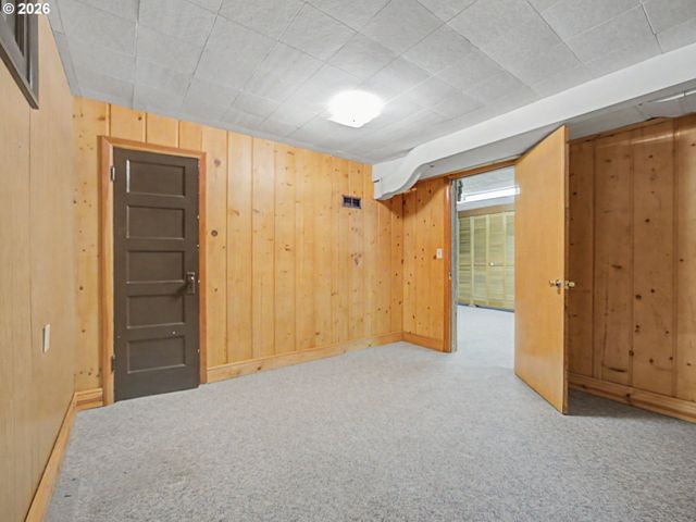 31216 Se DIVISION Dr, Troutdale, OR 97060