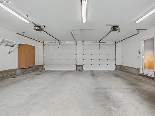 31216 Se DIVISION Dr, Troutdale, OR 97060