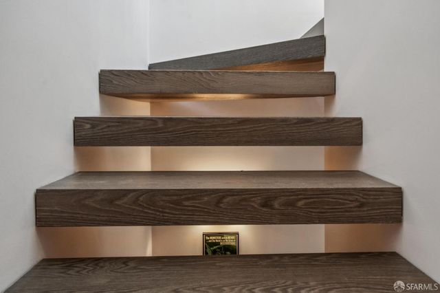 1332 Greenwich Street, San Francisco, CA 94109