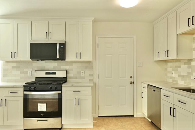 7918 Prestwood Dr 4, Houston, TX 77036