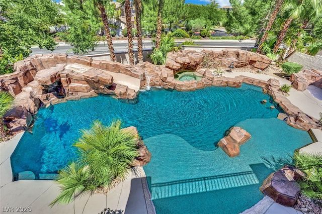 318 Doe Run Circle, Henderson, NV 89012