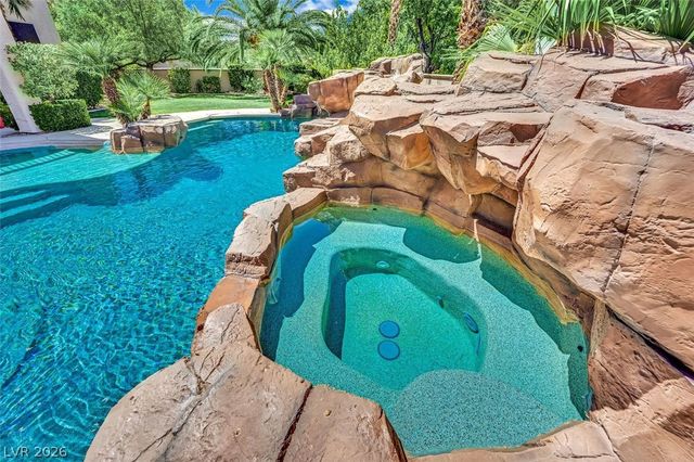 318 Doe Run Circle, Henderson, NV 89012