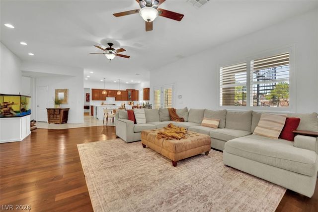 318 Doe Run Circle, Henderson, NV 89012