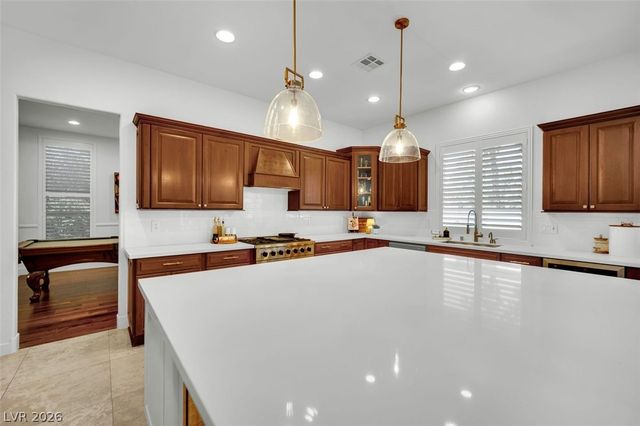 318 Doe Run Circle, Henderson, NV 89012