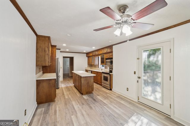 6074 Shallow Wood Lane, Douglasville, GA 30135