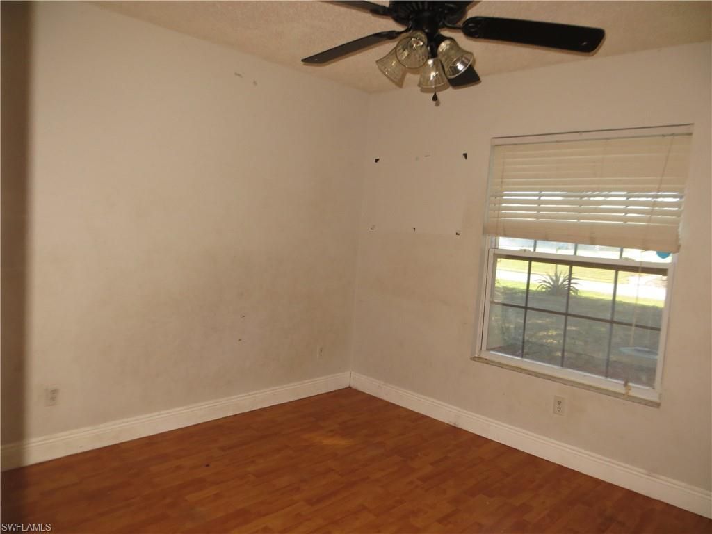 Image 14 of property listing at 3018 NW 2nd PL, Cape Coral, FL 33993