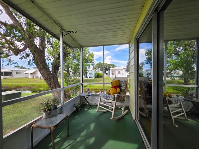 37 Los Lagos Road, Port St. Lucie, Port St Lucie, FL 34952