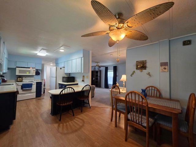 37 Los Lagos Road, Port St. Lucie, Port St Lucie, FL 34952