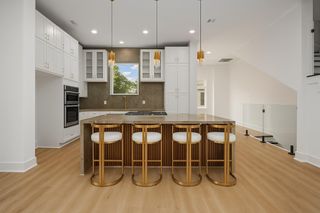 1413 Stanford Street, Houston, TX 77019