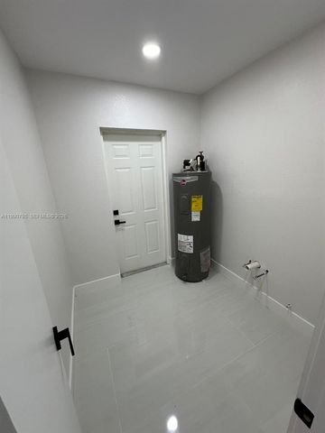 3960 NW 174th St, Miami Gardens, FL 33055