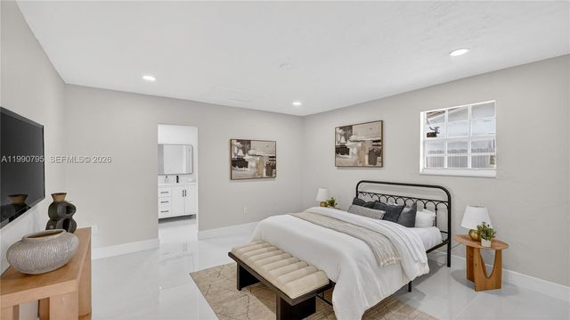 3960 NW 174th St, Miami Gardens, FL 33055