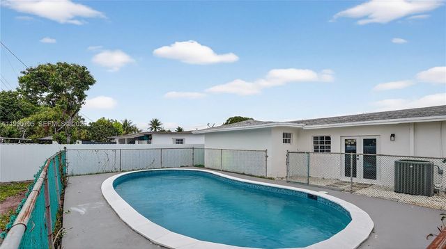 3960 NW 174th St, Miami Gardens, FL 33055