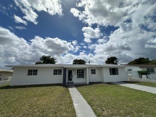 3960 NW 174th St, Miami Gardens, FL 33055