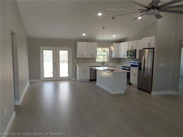 3040 Buttercup Lane, Lake Placid, FL 33852