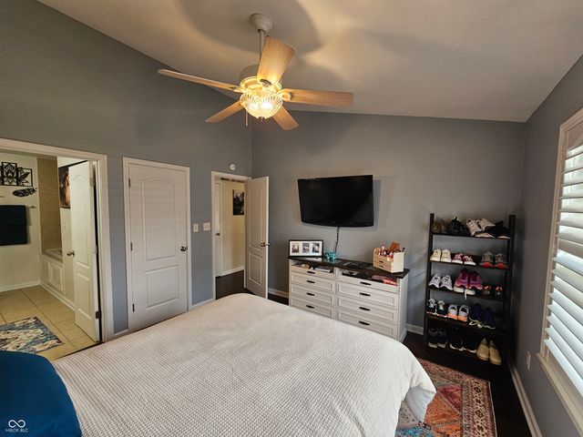 5747 Spring Oaks Way, Indianapolis, IN 46237