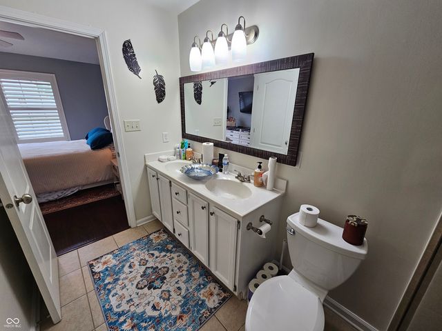 5747 Spring Oaks Way, Indianapolis, IN 46237