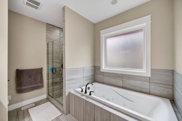 4715 Wisconsin Avenue, Des Moines, IA 50317