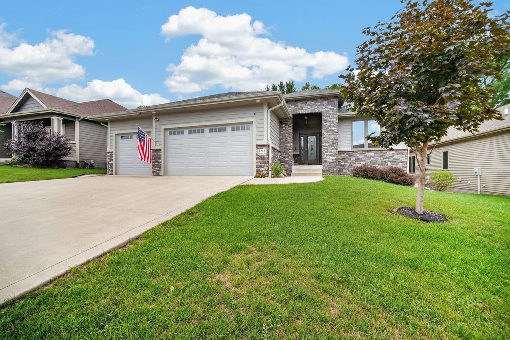 4715 Wisconsin Avenue, Des Moines, IA 50317