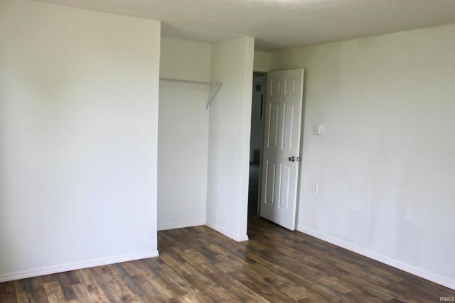 10209 8A Road, Plymouth, IN 46563