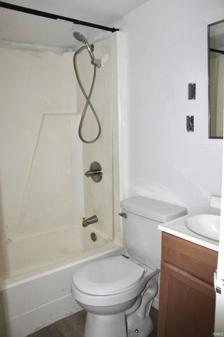 10209 8A Road, Plymouth, IN 46563