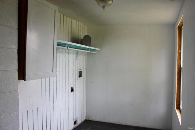 10209 8A Road, Plymouth, IN 46563