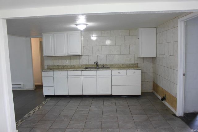 10209 8A Road, Plymouth, IN 46563