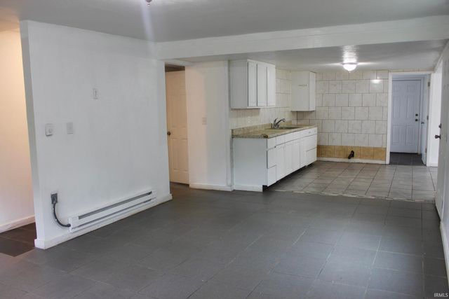 10209 8A Road, Plymouth, IN 46563