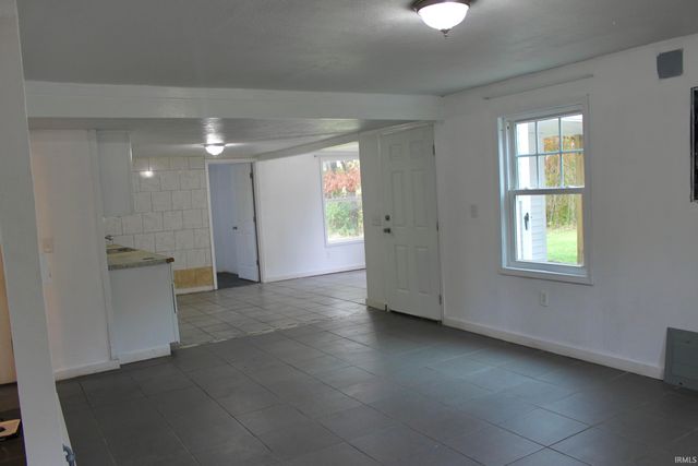 10209 8A Road, Plymouth, IN 46563