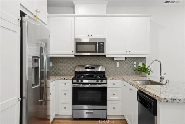 22960 Harvest Mill, Saugus, CA 91350